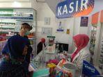 masker-apotik-kimia-farma-jalan-dr-muwardi-bypass-cianjur-jumat-1332020.jpg