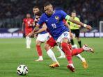 jabar/mbappe-giring-bola.jpg