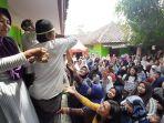 menilik-tradisi-rebo-wekasan-di-situs-makam-pangeran-pasarean-cirebon-2.jpg