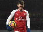 mesut-oezil.jpg