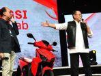 motor-listrik-ini-laku-rp-2550-miliarsaat-konser-amal-berbagi-kasih-bersama-bimbo.jpg