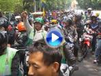 ojek-pangkalan-demo-balaikota-bandung_20151026_201904.jpg