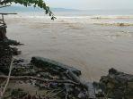 pantai-muara-citepus-berubah-jadi-keruh.jpg