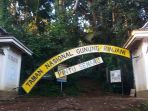 papan-nama-gunung-rinjani_20180729_203628.jpg