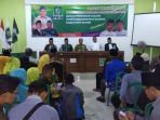 pasangan-iing-oih-hadir-dalam-rapat-konsolidasi-pkb_20180106_195943.jpg