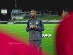 jabar/patrick-kluivert-merah.jpg
