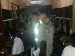 Belasan Pelajar Bolos Sekolah Lalu Main Gim Online, Tak Disangka Pak Polisi Ada di Belangkanya