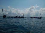 pelaksanaan-tradisi-hajat-laut-di-pantai-barat-pangandaran.jpg