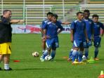 pelatih-persib-bandung-dejan-antonic-melatih_20160519_133324.jpg