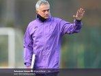 pelatih-tottenham-hotspur-jose-mourinho.jpg