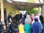 pelayat-datang-ke-rumah-korban.jpg