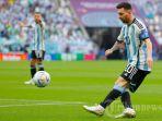 pemain-depan-timnas-argentina-lionel-messi-menendang-bola.jpg