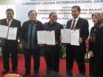 penandatanganan-kerja-sama-operasi-kso-antara-pt-bijb-dengan-angkasa-pura-2_20180122_182907.jpg