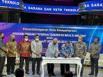penandatanganan-nota-kesepahaman-angkot-listrik.jpg