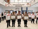 penghargaa-untuk-kapolsek-dari-BP3MI-Jabar.jpg