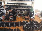 pengrajin-sixtynine-project-berasal-dari-warga-sekitar.jpg