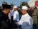 penjabat-wali-kota-cirebon-dedi-taufik-kiri_20180817_171240.jpg