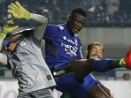 persib-ezechiel-ndousel-vs-psms-_-3_20180123_121407.jpg