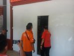 petugas-inafis-polrestabes-makassar-tersangka-pembunuh-satu-keluarga_20181023_113714.jpg