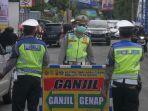 polisi-saat-menerapkan-ganjil-genap-273.jpg