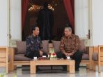 presiden-joko-widodo-menerima-presiden-keenam-susilo-bambang_20170309_145035.jpg
