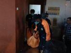 pria-ditemukan-tewas-di-sela-sela-ruang-panel-listrik-yang-berada-di-sebuah-restoran.jpg