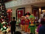 prosesi-menyalakan-lampu-pohon-natal.jpg
