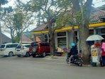 pusat-oleh-oleh-di-jalan-kemuning-tampak.jpg