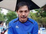 ricky-yakobi-mencetak-satu-asis-dan-satu-gol-dalam-pertandingan-sepak-bola-terakhir-dalam-hidupnya.jpg
