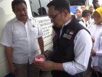 ridwan-kamil-formalin.jpg