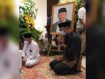 ridwan-kamil-melayat-rumah-duka-arifin-panigoro.jpg