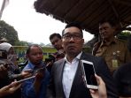 ridwan-kamil_masalah-sampah_20171016_153422.jpg