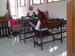 rinada-tengah-nunggu-sidang.jpg