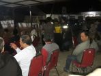 rumah-duka-tempat-jenazah-prof-dede-mariana-54-disemayamkan_20171222_230923.jpg
