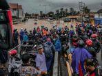 rumah-terendam-banjir-dan-puluhan-ribu-jiwa-mengungsi-akibat-banjir-di-kabupaten-subang.jpg