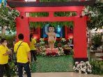 sambut-waisak-di-mall.jpg