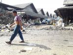 sampah-di-pasar-induk-caringin_20170710_163406.jpg