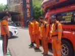 satu-tim-rescue-dari-kantor-sar-bandung.jpg
