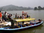 sekolah-al-azhar-sifa-budi-parahyangan-gelar-tebar-sejuta-ikan-di-situ-ciburuy_20180419_151905.jpg