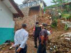sekolah-rusak-tertimpa-material-longsor.jpg
