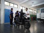 siswa-siswa-smkn-8-bandung-mengkonversi-motor-matic-jadi-motor-listrik.jpg