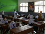 siswa-smp-negeri-3-ngamprah-saat-mengikuti-ptm.jpg