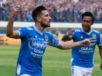 striker-persib-bandung-jonathan-bauman_20180804_195630.jpg