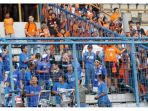 suporter-persija-jakarta-dan-persib-bandung-viking-the-jakmania-bobotoh_20170717_222538.jpg