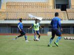 syafril-lestaluhu-persib.jpg