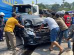 tabrakan-beruntun-di-sukabumi-710.jpg