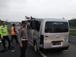 tabrakan-di-tol-cipali-km-118800-empat-luka-berat-dan-empat-luka-ringan-satu-mobil-kabur.jpg