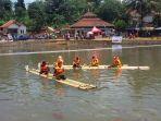 tanggul-bendungan-cipadaren-di-kawali-ciamis-jebol-air-di-objek-wisata-situ-wangi-pun-surut.jpg