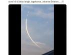 tangkapan-layar-video-viral-bernarasi-racun-disebarkan-di-langit-jagakarsa-jakarta-selatan.jpg