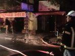 tempat-fotokopi-terbakar-indramayu.jpg